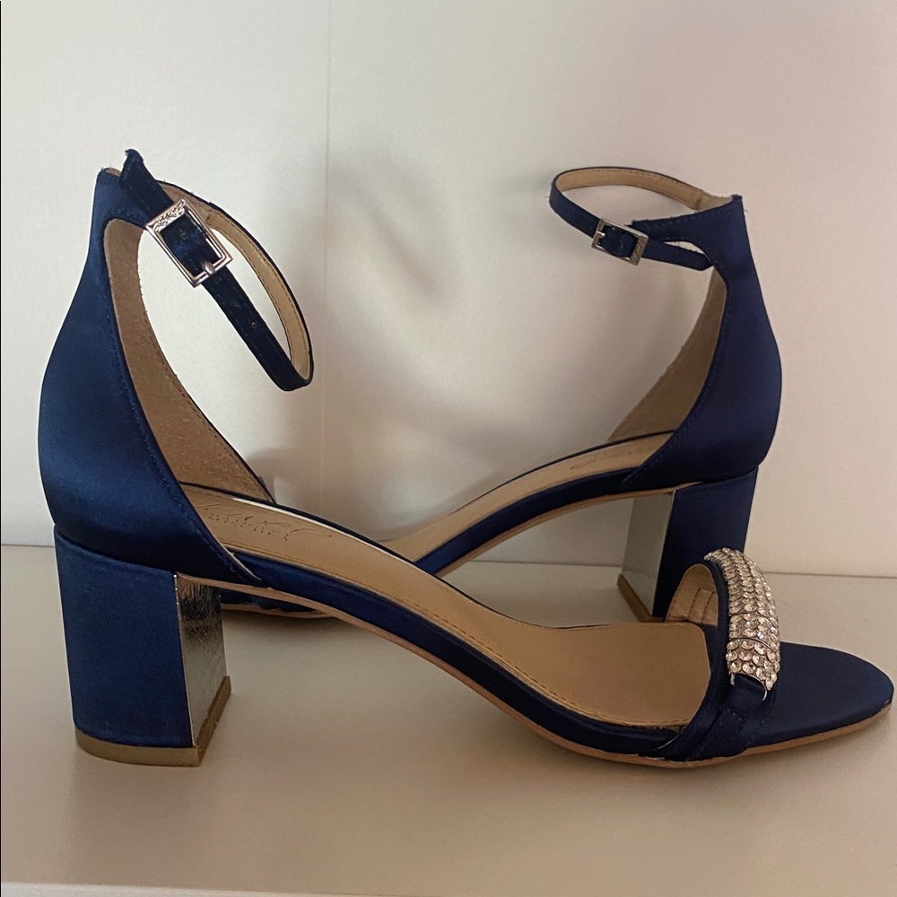Jewel Badgley Mischka Navy Sandals - Picture 10 of 11
